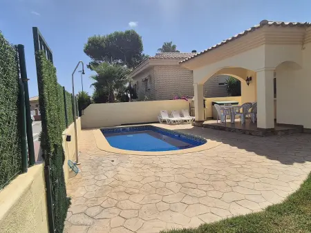 Maison à Riumar: Charme Familial avec Piscine Privée - Photo 1