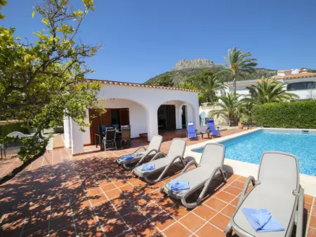 Villa Cecile, paisible et ensoleillée avec vue panoramique sur la mer - Photo 5