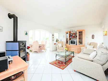 Maison B&B lumineuse agréablement agencée dans cadre verdoyant  - Photo 2