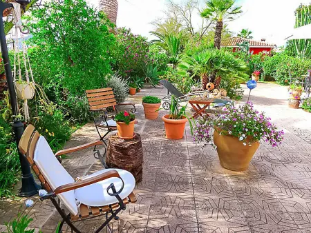 Maison B&B lumineuse agréablement agencée dans cadre verdoyant  - Photo 12