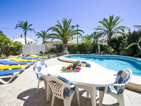 Villa Amber, petit havre de paix au coeur d’un jardin fleuri et ensoleillé - Photo 19