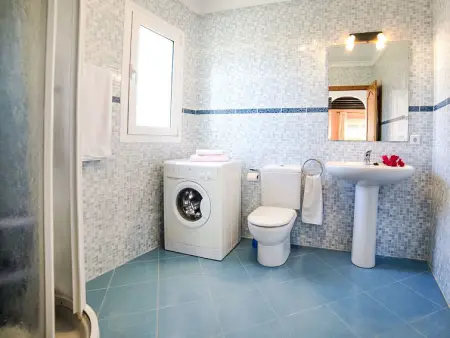 Villa Amber, petit havre de paix au coeur d’un jardin fleuri et ensoleillé - Photo 23