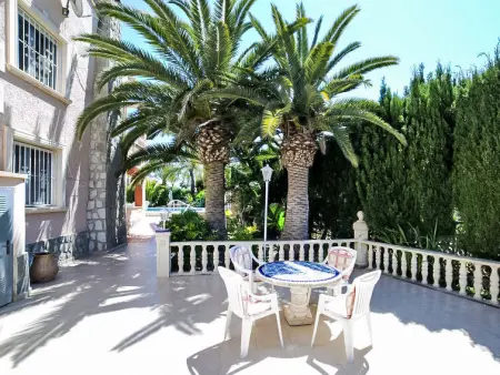 Villa Amber, petit havre de paix au coeur d’un jardin fleuri et ensoleillé - Photo 24