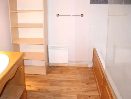 Appartement duplex 3 pièces 8 pers, piscine et sauna, ski aux pieds, animaux admis - Photo 11