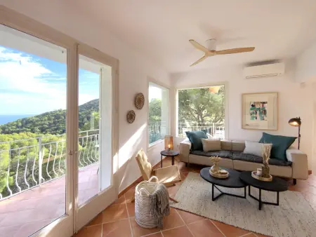 Villa méditerranéenne rénovée près de la plage avec piscine - Photo 5