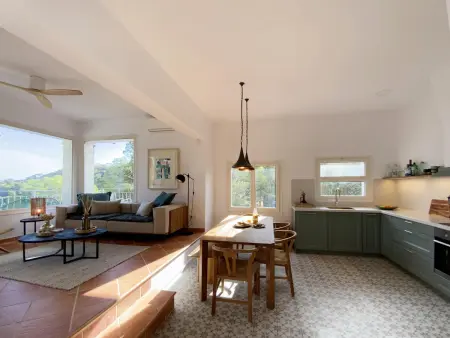 Villa méditerranéenne rénovée près de la plage avec piscine - Photo 7
