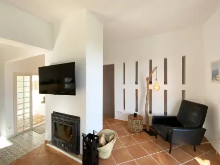 Villa méditerranéenne rénovée près de la plage avec piscine - Photo 10
