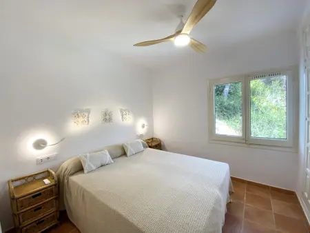 Villa méditerranéenne rénovée près de la plage avec piscine - Photo 16