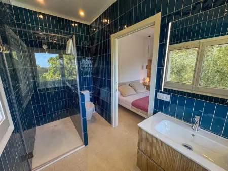 Villa méditerranéenne rénovée près de la plage avec piscine - Photo 21