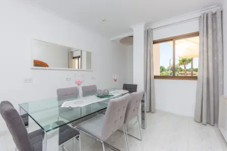 Es Desaigua, Villa à Llubí avec Piscine Privée et BBQ - Photo 2