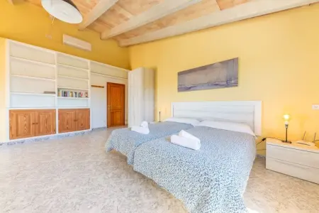 Es Desaigua, Villa à Llubí avec Piscine Privée et BBQ - Photo 4