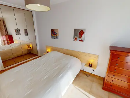2P calme avec terrasse, piscine, parking et wifi - Photo 6