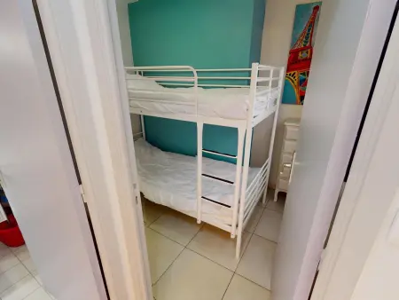 2P calme avec terrasse, piscine, parking et wifi - Photo 10