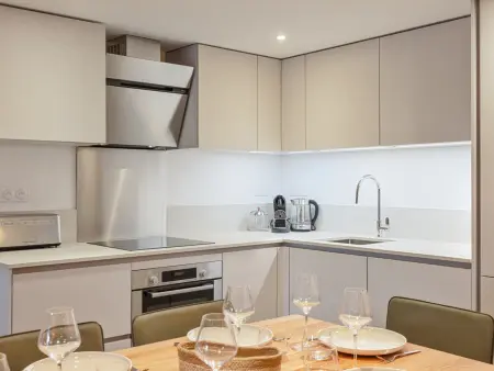 Triplex rénové au coeur du village avec jardin privé - Photo 3
