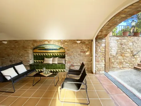Appartement tranquille à 400m de la plage avec terrasse à Begur - Photo 3