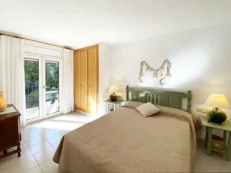Appartement tranquille à 400m de la plage avec terrasse à Begur - Photo 11