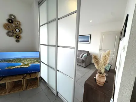 Appartement spacieux avec terrasse, piscine et proximité plages - Photo 7