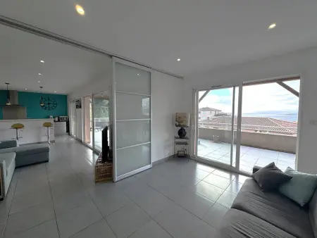 Appartement spacieux avec terrasse, piscine et proximité plages - Photo 10