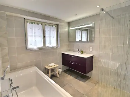 Maison spacieuse à Colmar, 5 chambres, terrasse, WiFi, parking gratuit - Photo 10