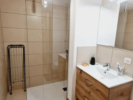 Appartement cosy au centre station, proche pistes, parking, WiFi - Photo 5