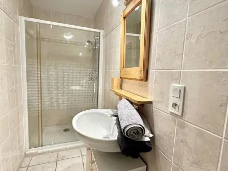 Charmant 2 pièces avec Wi-Fi et parking à La Salle-les-Alpes - Photo 9