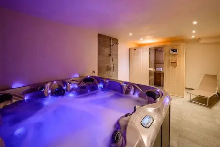 Chalet Acajuma, Chalet à Val d'Isère avec vue alpine - Photo 4