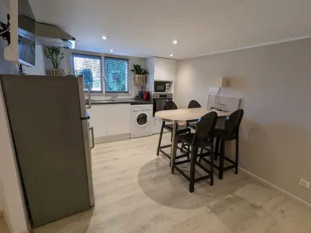 Studio cosy avec terrasse pr. à Epinal, parking compris - Photo 3