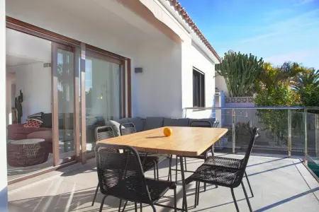 Modern Villa close to Costabella beach, Villa en Espagne près de plage et piscine - Photo 24