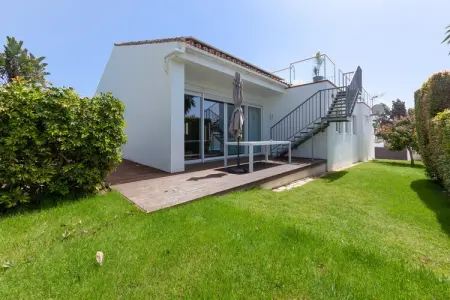 Villa Madrugada, beachside villa in Costabella, Villa à Marbella proche Plage - Photo 56