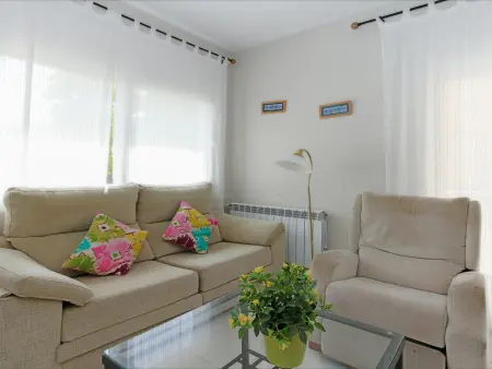 Appartement familial à 200m de la plage avec balcon et WiFi, idéal pour 5 personnes - Photo 2