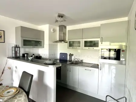 Étel - Bel Appartement 2 Pièces avec Balcon et Wifi - Animaux Acceptés - Photo 2