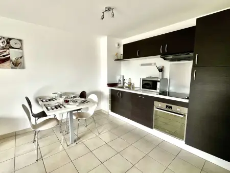 Étel - Appart 2 pièces avec balcon et parking, proche plage - Photo 2
