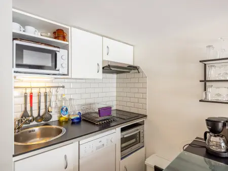 Studio moderne pour 4 pers, balcon sud, proche piste, résidence Roc Rouge - Photo 9