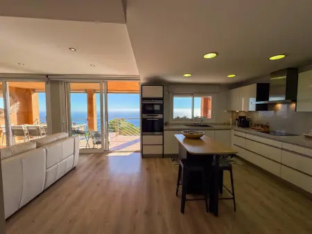 Maison mitoyenne à Begur avec piscine et parking, vue sur mer - Photo 6