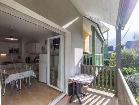 T2 cabine, 5 pers, balcon, parking, près des commodités - Photo 6