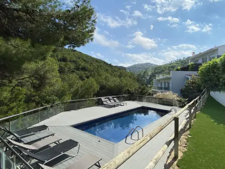 Maison moderne avec piscine commune et parking à Begur - Photo 1