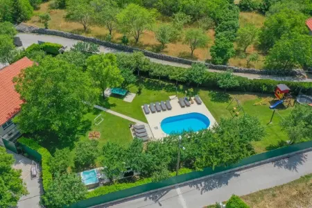 Villa Ante, Villa en Croatie près des Lacs Bleu & Rouge - Photo 1