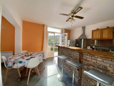 Cambo-les-Bains : T3 rénové, 4 pers, proche thermes, wifi - Photo 4