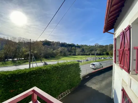 Cambo-les-Bains : T3 rénové, 4 pers, proche thermes, wifi - Photo 24