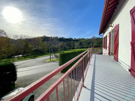 Cambo-les-Bains : T3 rénové, 4 pers, proche thermes, wifi - Photo 25