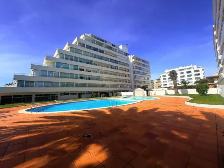 Bel appartement 3 pièces à Roses avec piscine et jardin, accès plage - Photo 2