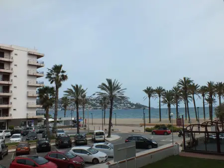 Bel appartement 3 pièces à Roses avec piscine et jardin, accès plage - Photo 9
