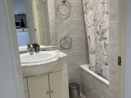 Bel appartement 3 pièces à Roses avec piscine et jardin, accès plage - Photo 23
