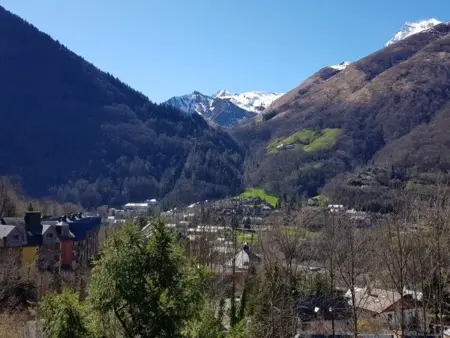 Appartement pour 5 personnes avec vue sur montagnes et village, à Cauterets, proche télécabines - Photo 1