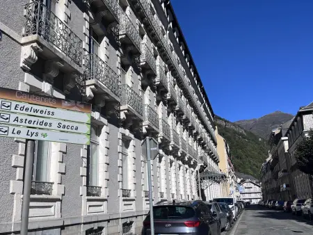 Appartement lumineux avec 2 ch. au cœur de Cauterets - Photo 12