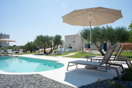 Dimora Maria Charming Home Cisternino - 9 pax, Maison-tour en Pouilles avec piscine et vue - Photo 1