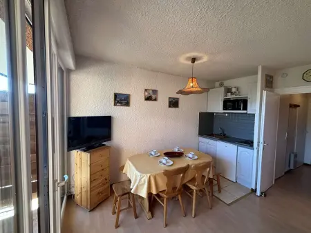 Studio cabine au pied des pistes avec balcon et parking gratuit - Photo 3