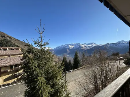 Studio cabine au pied des pistes avec balcon et parking gratuit - Photo 5