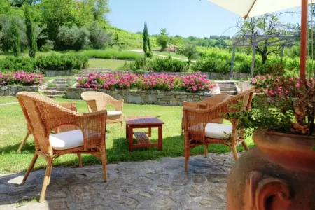 Villa intera, Maison à Modigliana avec piscine et vignobles - Photo 2