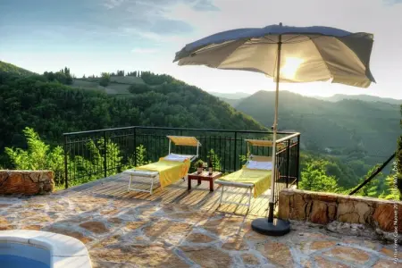 Villa intera, Maison à Modigliana avec piscine et vignobles - Photo 36
